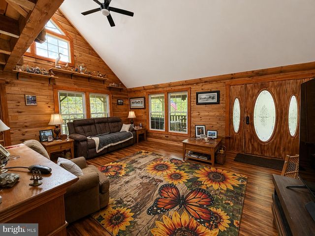 33529 WATTS BAY DR, Wallops Island, VA 23337