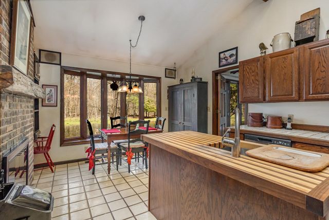 2391 N Perrine Road, Midland, MI 48642