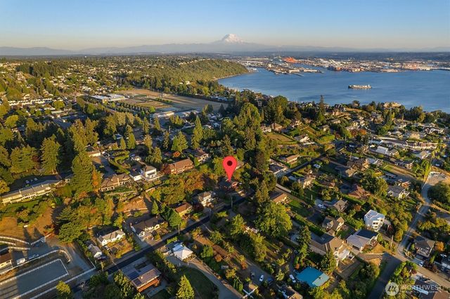 5115 Varco Road NE, Tacoma, WA 98422