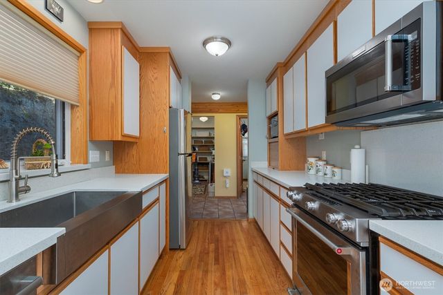 5115 Varco Road NE, Tacoma, WA 98422