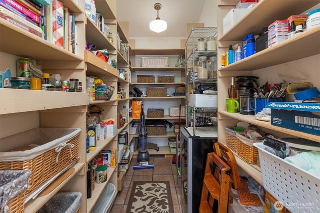 5115 Varco Road NE, Tacoma, WA 98422