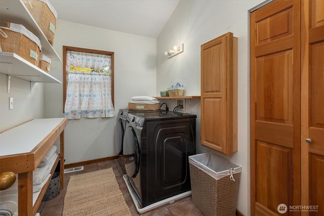 5115 Varco Road NE, Tacoma, WA 98422