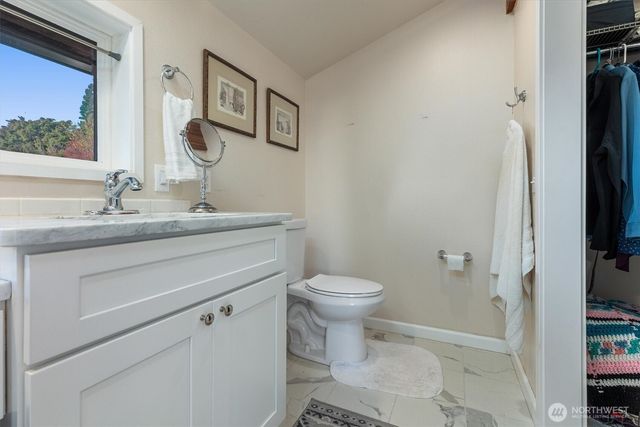 5115 Varco Road NE, Tacoma, WA 98422