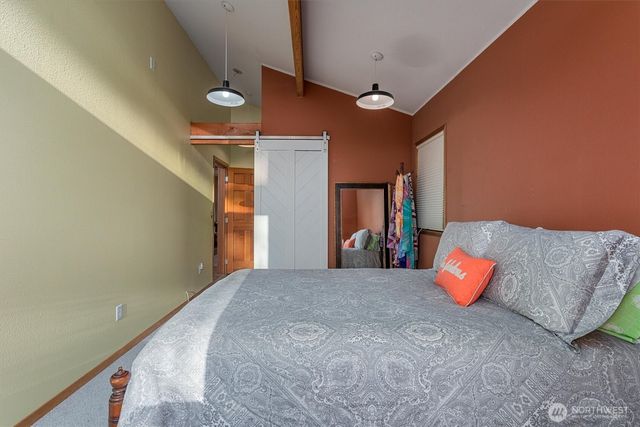 5115 Varco Road NE, Tacoma, WA 98422