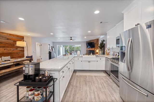 39253 Robin, Bass Lake, CA 93604