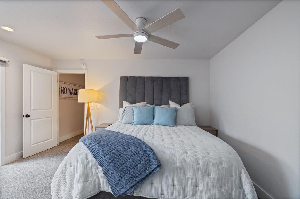 Image 24 of property listing at 39253 Robin, Bass Lake, CA 93604