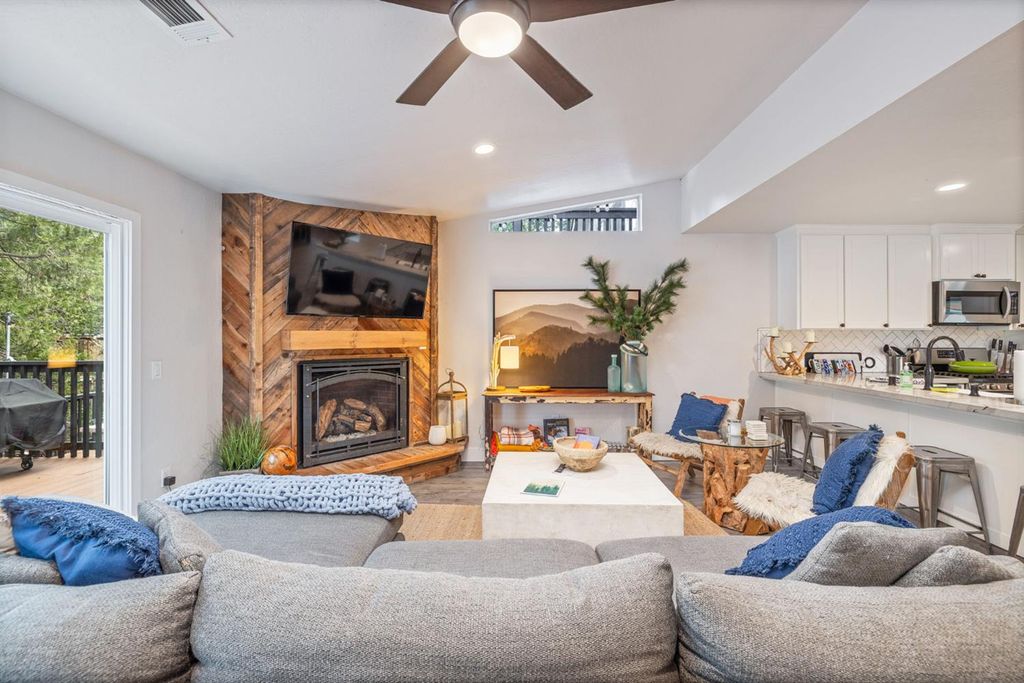 Image 31 of property listing at 39253 Robin, Bass Lake, CA 93604