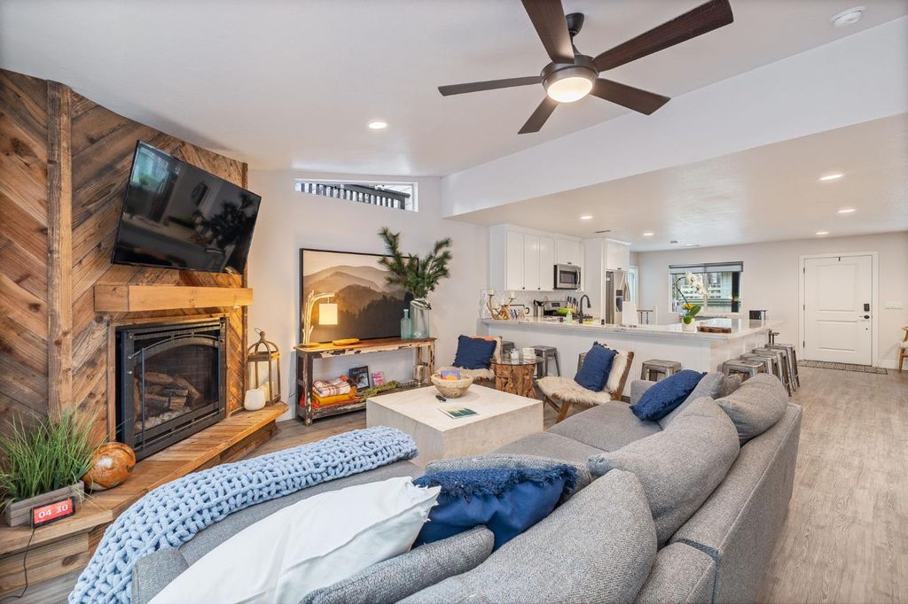 Image 32 of property listing at 39253 Robin, Bass Lake, CA 93604