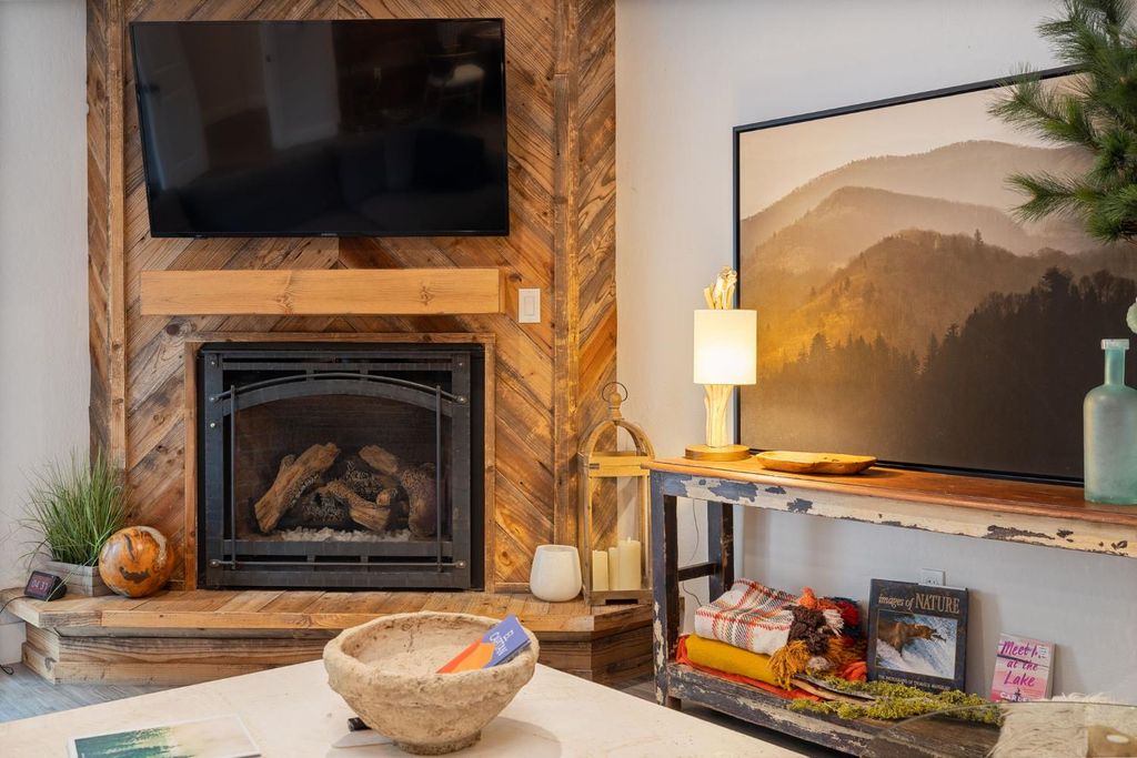 Image 33 of property listing at 39253 Robin, Bass Lake, CA 93604