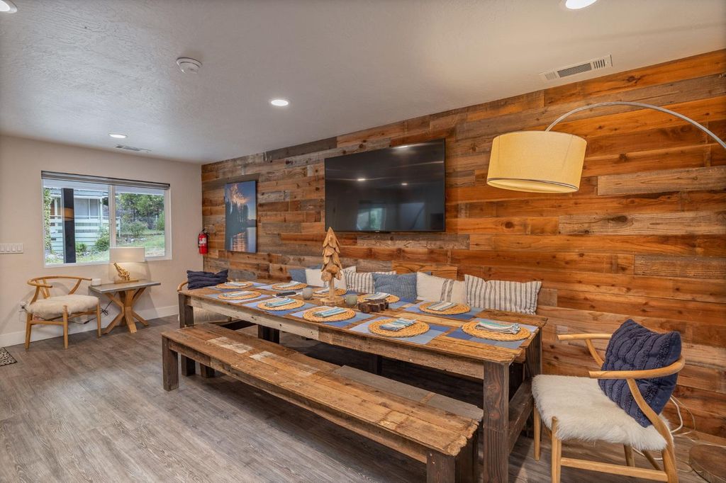 Image 34 of property listing at 39253 Robin, Bass Lake, CA 93604