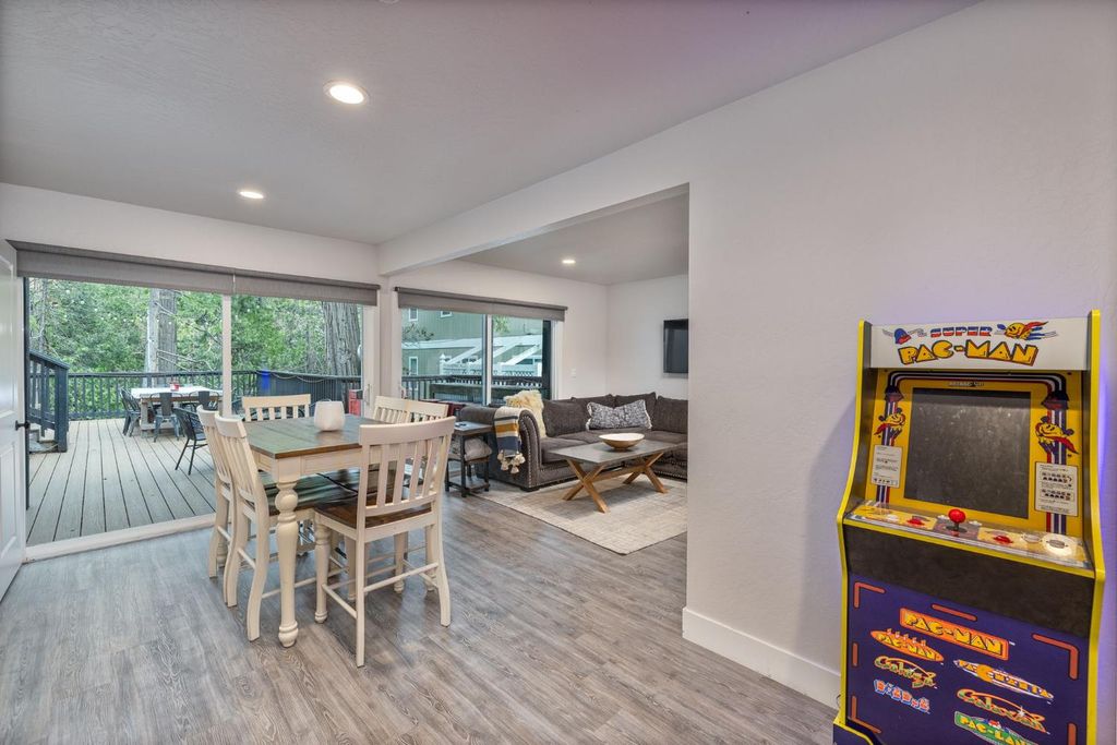 Image 35 of property listing at 39253 Robin, Bass Lake, CA 93604