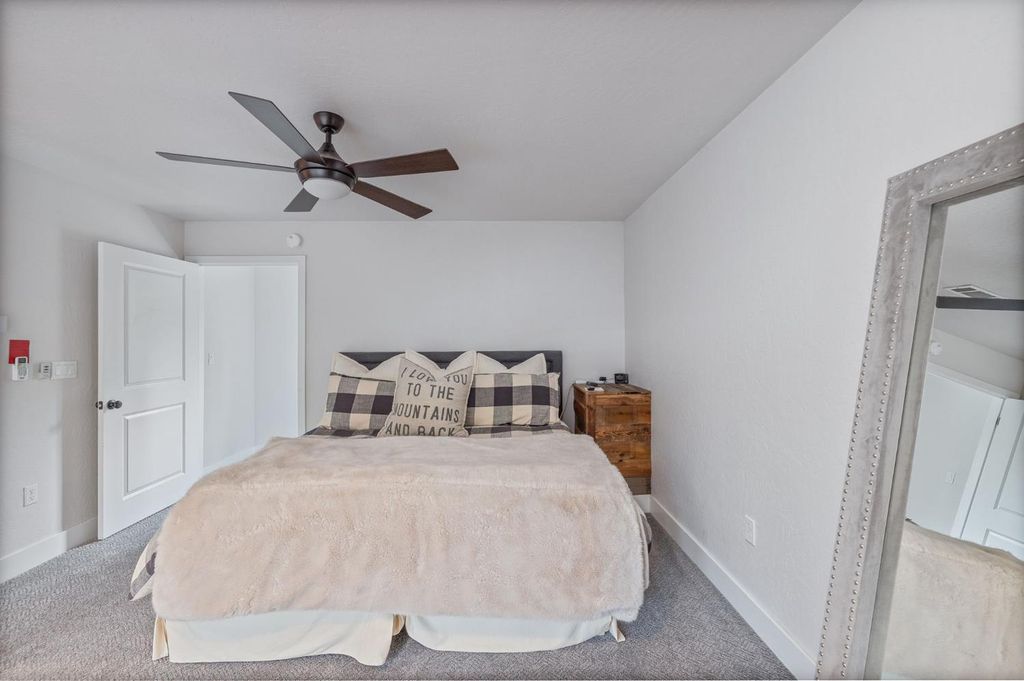 Image 45 of property listing at 39253 Robin, Bass Lake, CA 93604