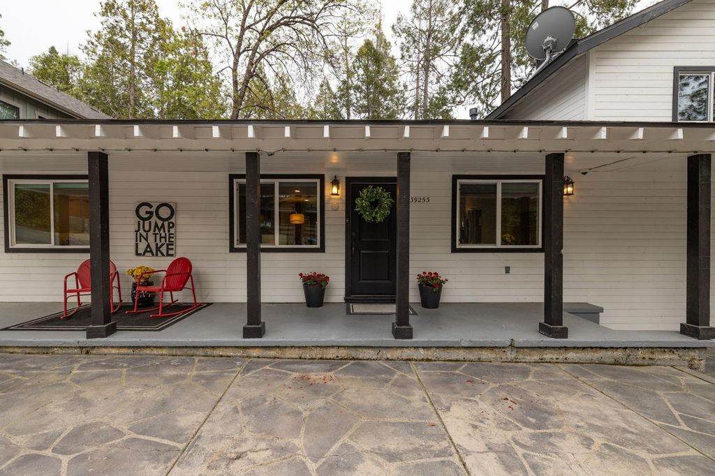 Image 86 of property listing at 39253 Robin, Bass Lake, CA 93604