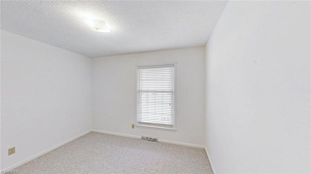 7307 Lansdowne Place, Thomasville, NC 27360