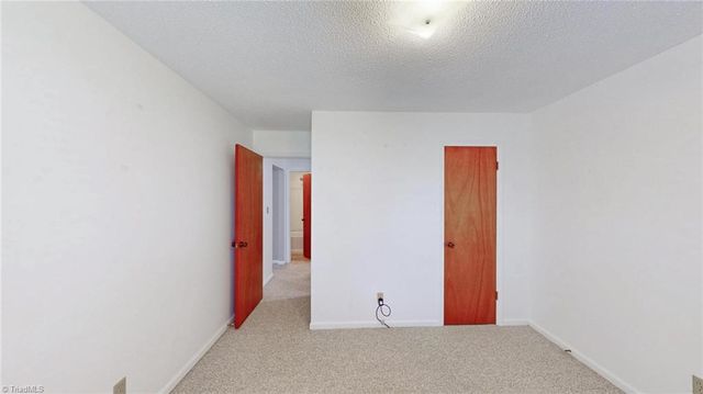 7307 Lansdowne Place, Thomasville, NC 27360