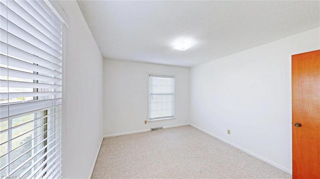 7307 Lansdowne Place, Thomasville, NC 27360