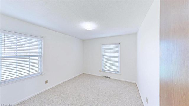 7307 Lansdowne Place, Thomasville, NC 27360