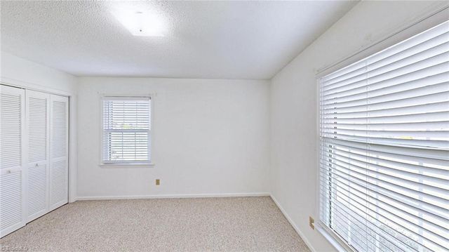 7307 Lansdowne Place, Thomasville, NC 27360