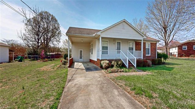 7307 Lansdowne Place, Thomasville, NC 27360