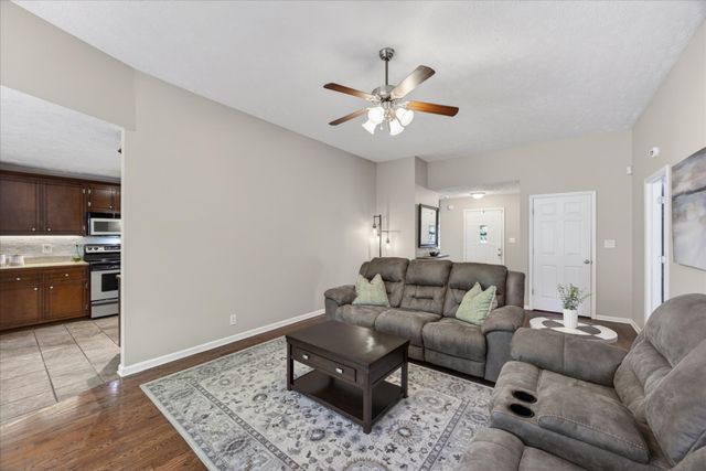 1481 Mutual Dr, Clarksville, TN 37042