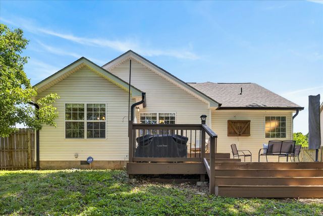1481 Mutual Dr, Clarksville, TN 37042