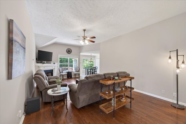 1481 Mutual Dr, Clarksville, TN 37042