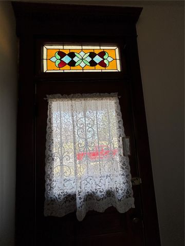 212 East 9th St, Vinton, IA 52349