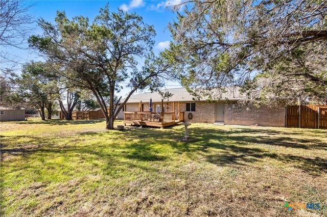 11207 Oak Tree Drive, Salado, TX 76571