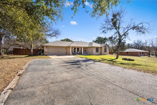 11207 Oak Tree Drive, Salado, TX 76571