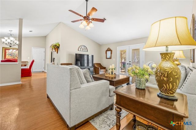 11207 Oak Tree Drive, Salado, TX 76571