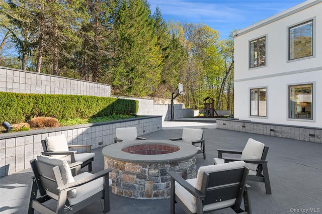 7 Kingdom Ridge Road, Bedford, NY 10506