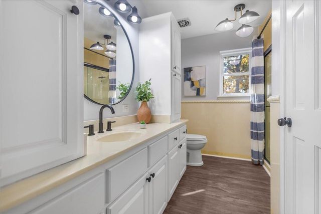 7270 E Panorama Dr, Frankston, TX 75763