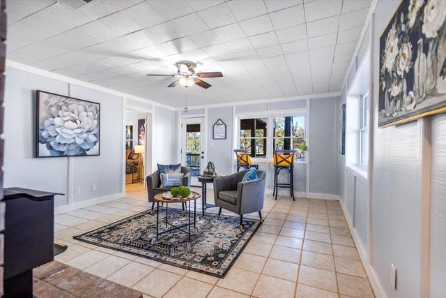 7270 E Panorama Dr, Frankston, TX 75763