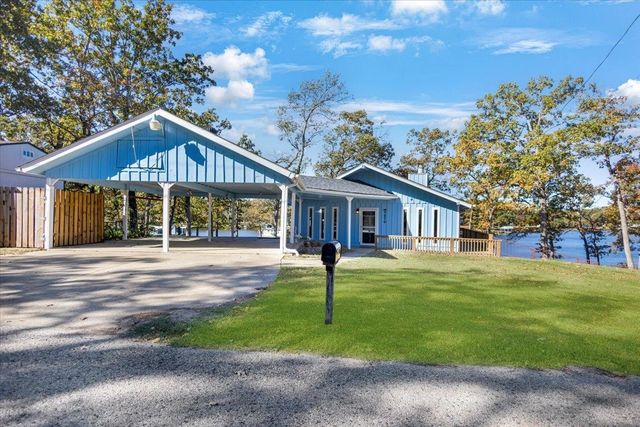 7270 E Panorama Dr, Frankston, TX 75763