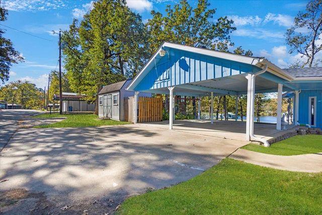 7270 E Panorama Dr, Frankston, TX 75763