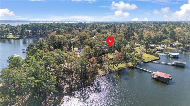 7270 E Panorama Dr, Frankston, TX 75763