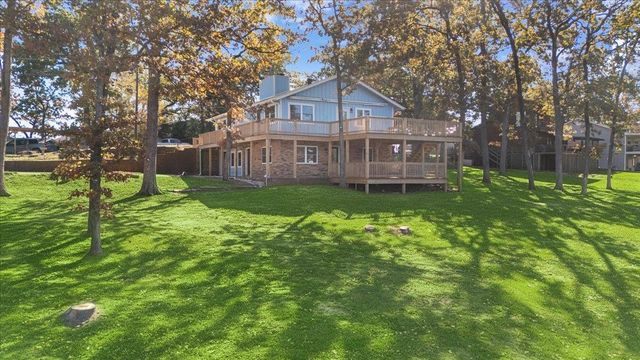 7270 E Panorama Dr, Frankston, TX 75763