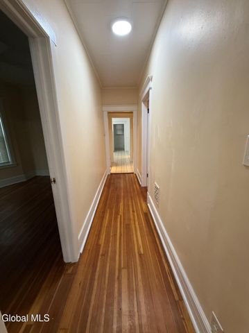 278 Manning Boulevard 1, Albany, NY 12206