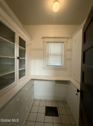 278 Manning Boulevard 1, Albany, NY 12206