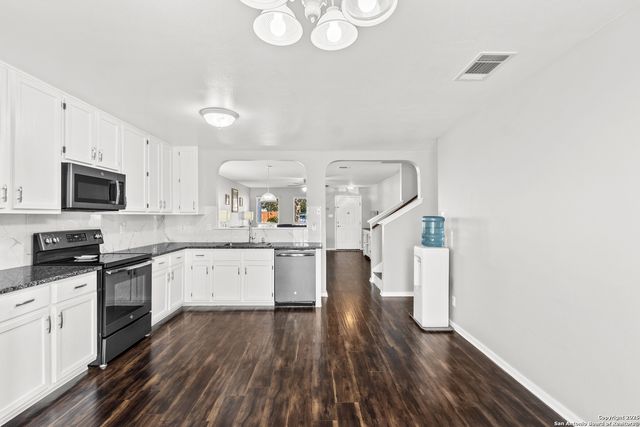 438 Rustic Stable, San Antonio, TX 78227