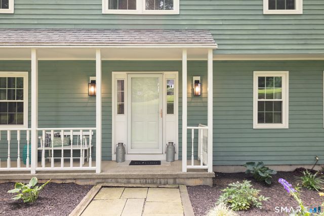 11 Cobblers Mill Road, Newtown, CT 06482