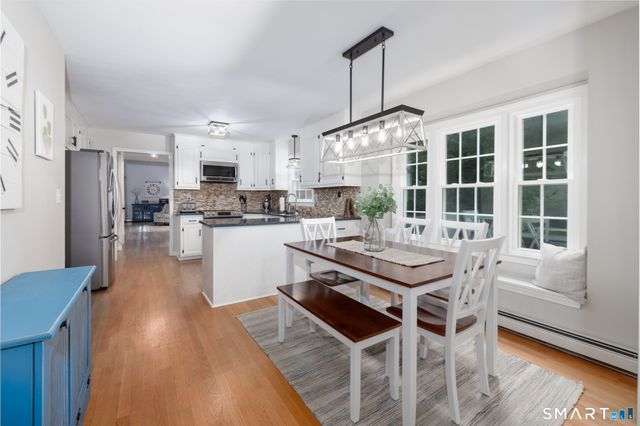 11 Cobblers Mill Road, Newtown, CT 06482