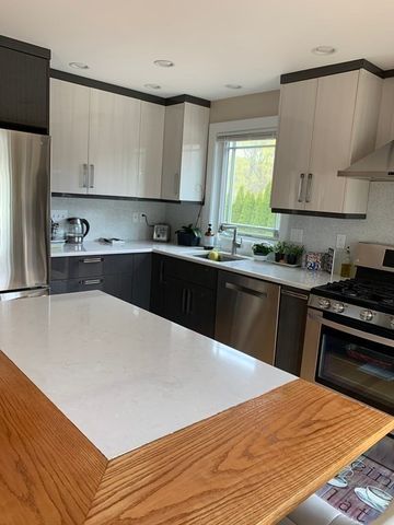 196 South A, Weston, MA 02493