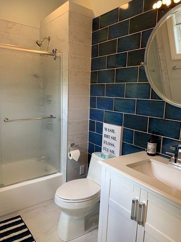 196 South A, Weston, MA 02493