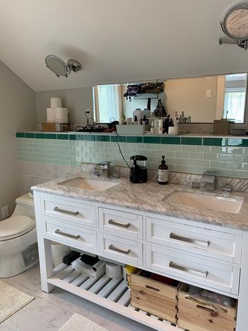 196 South A, Weston, MA 02493