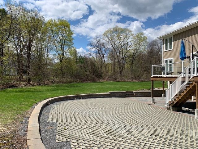 196 South A, Weston, MA 02493