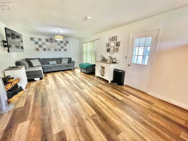 309 Brinker Street, Bellevue, OH 44811