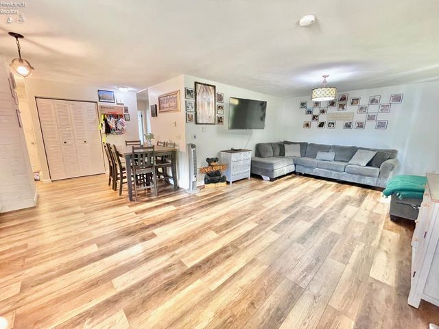 309 Brinker Street, Bellevue, OH 44811