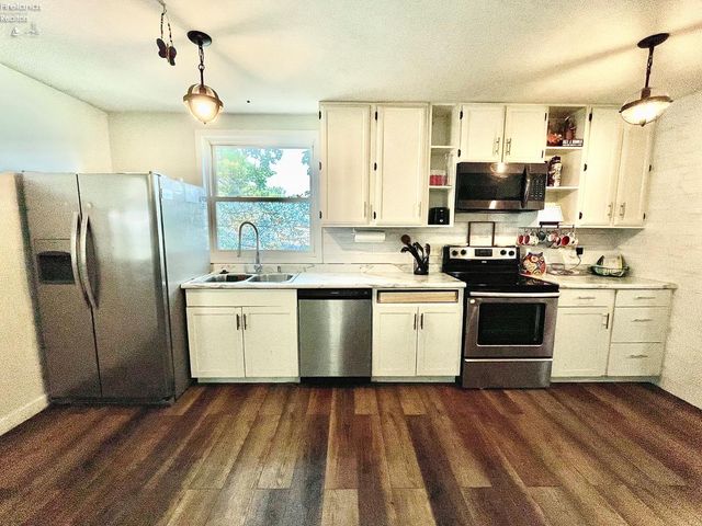 309 Brinker Street, Bellevue, OH 44811