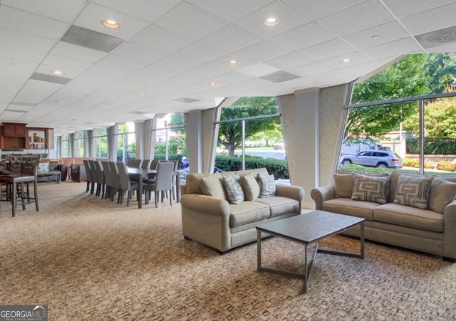 2479 Peachtree Road NE, Atlanta, GA 30305